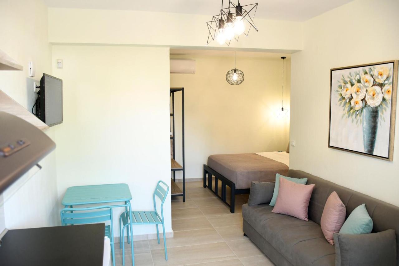 Theano Luxury Suites Nikiti Zewnętrze zdjęcie